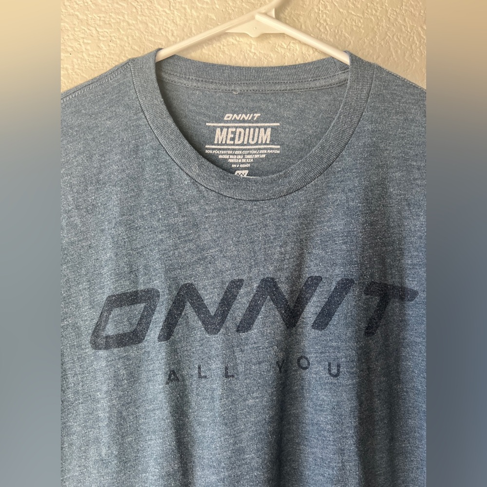 ONNIT men’s T-shirt size M